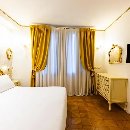 Casa Savoia & Casa Jolanda-3
