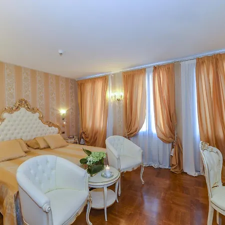 Casa Savoia & Casa Jolanda-2